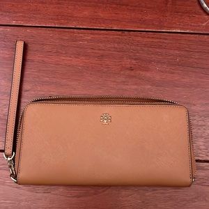 Tory Burch Caramel Zip wallet